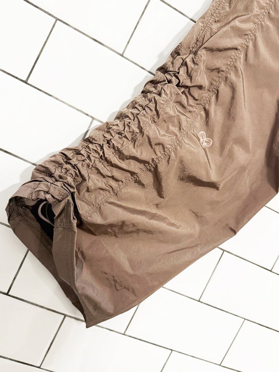 tnaAction nylon cinch ankle prima pant | aritzia - good market thrift store