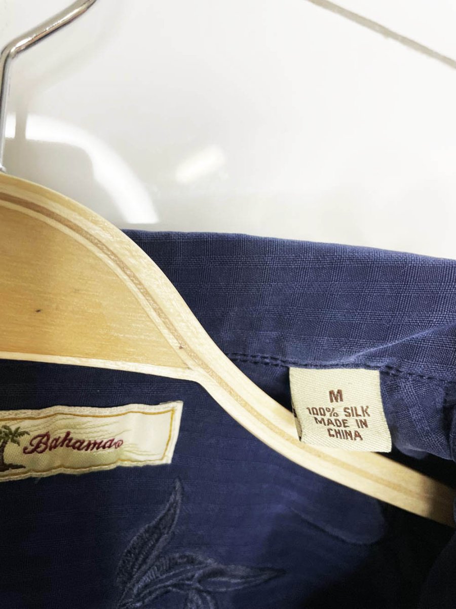 tommy bahama 100% silk textured resort shirt - good market thrift store