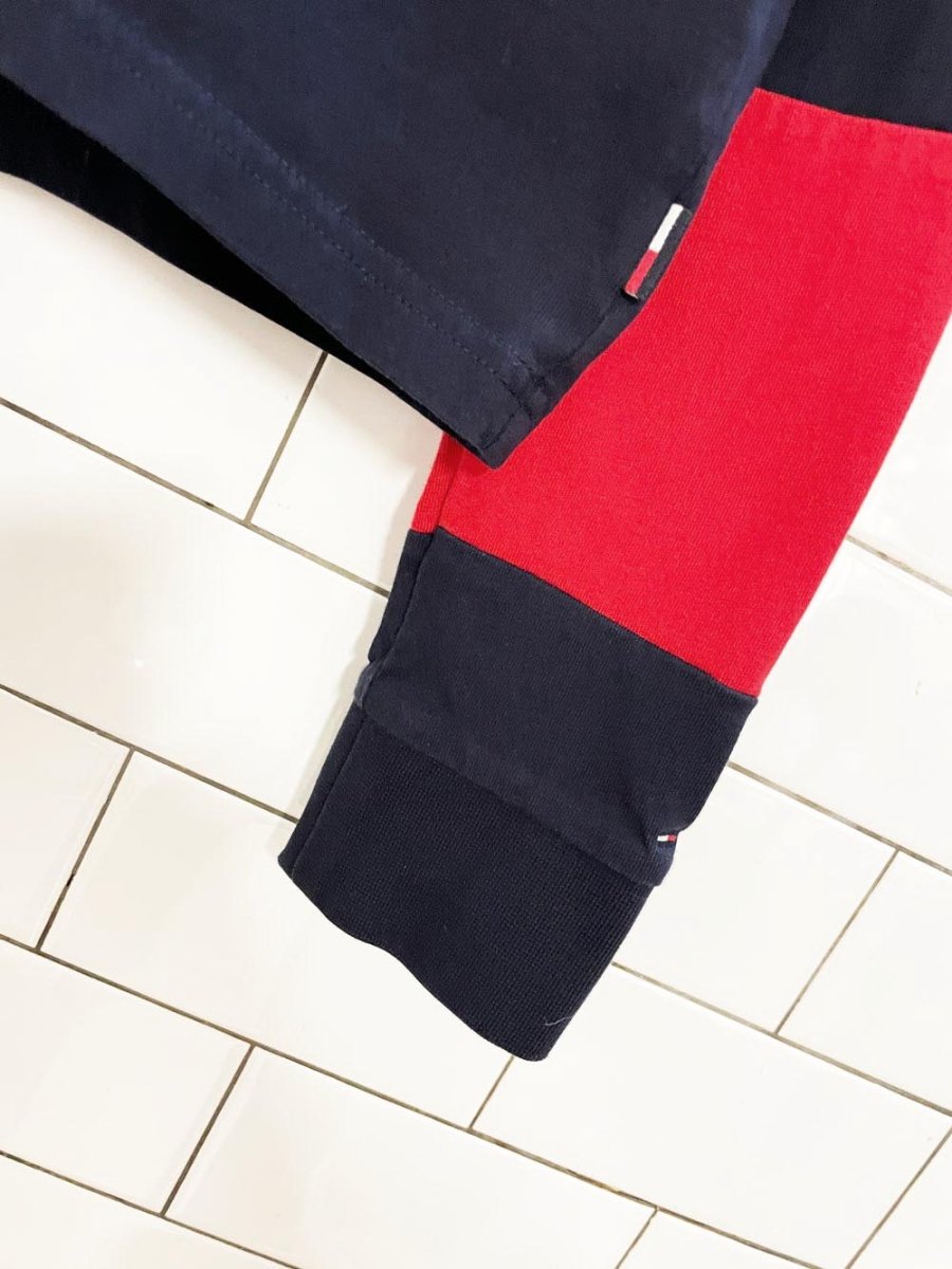 tommy hilfiger spellout colour block cropped rugby shirt - good market thrift store