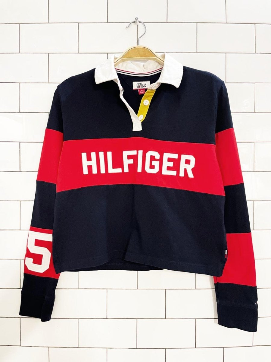 tommy hilfiger spellout colour block cropped rugby shirt - good market thrift store