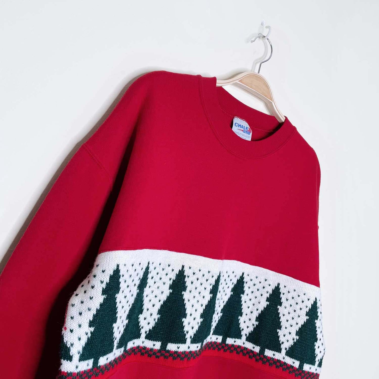 vintage chalk line knitted christmas tree crew - size large