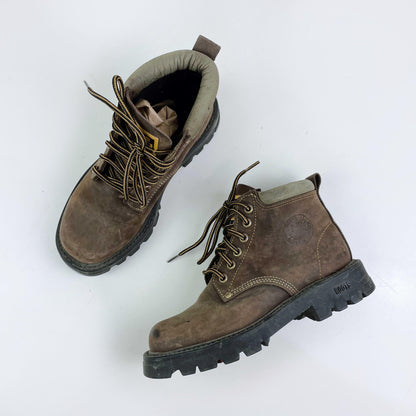 roots tuff leather hiking boots - size 5.5