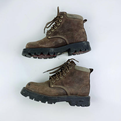 roots tuff leather hiking boots - size 5.5