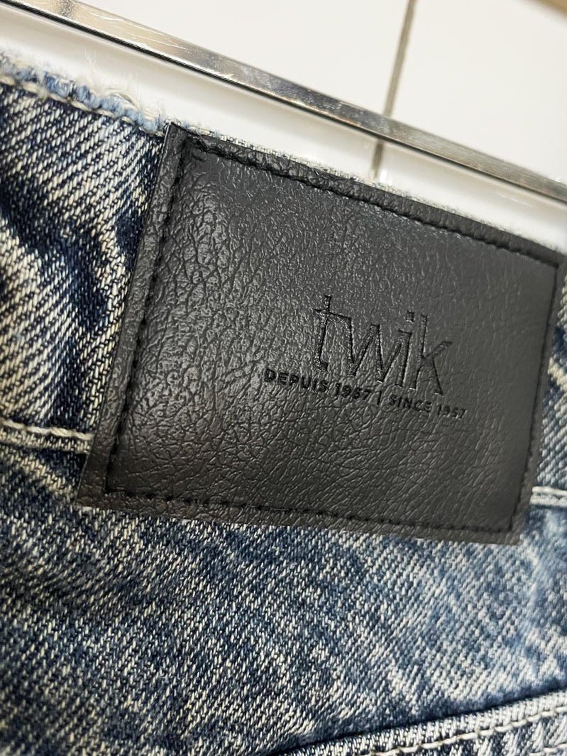 twik organic cotton barrel leg jeans | simons - good market thrift store