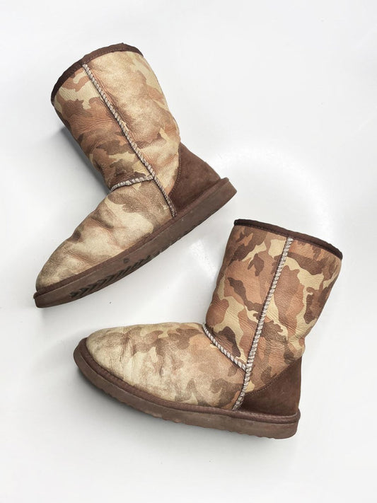 ugg camo class short sheepskin boots - good market thrift store