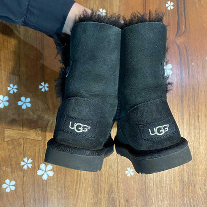 ugg black bailey button short boots - size 11
