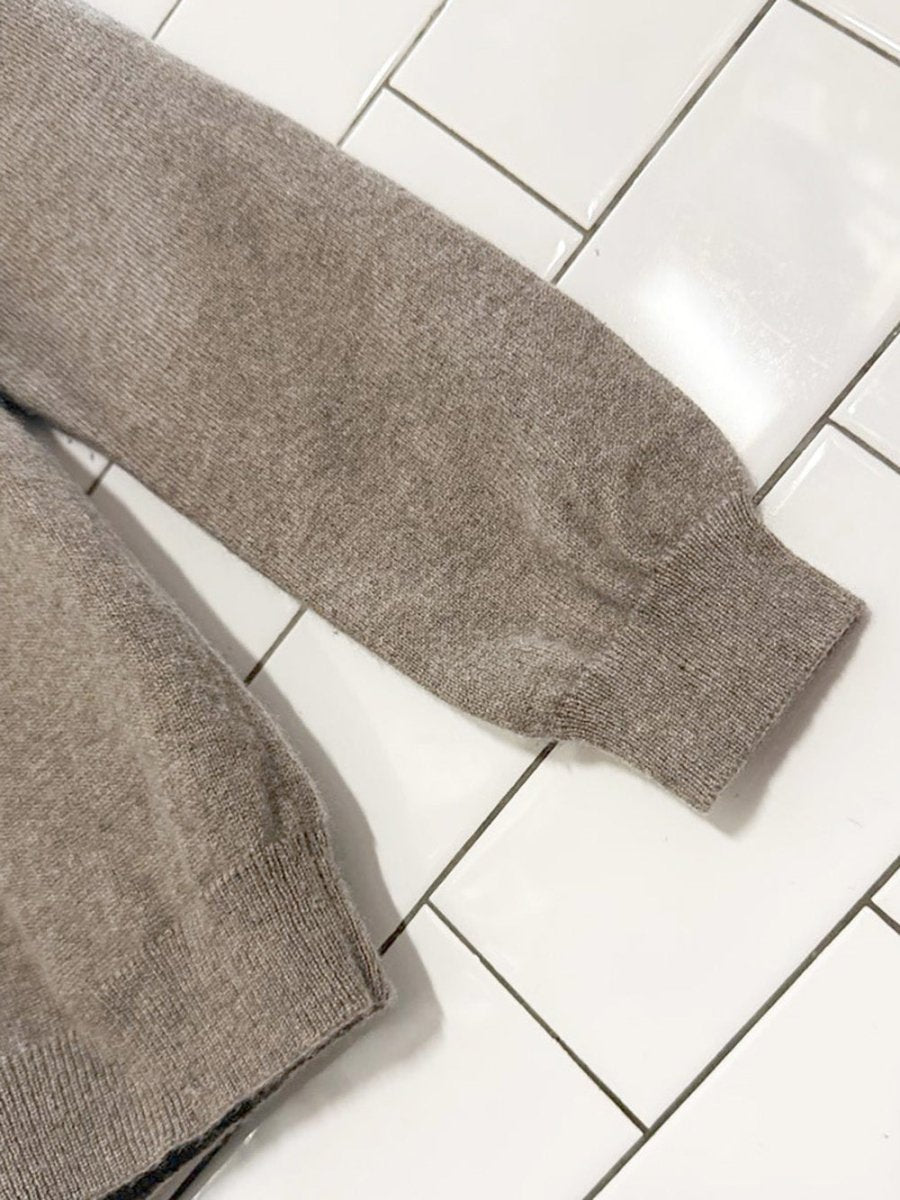 uniqlo 100% cashmere v - neck knit sweater - good market thrift store