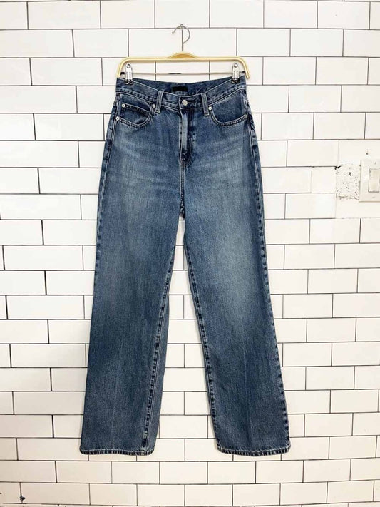 uniqlo high rise straight leg jeans - good market thrift store