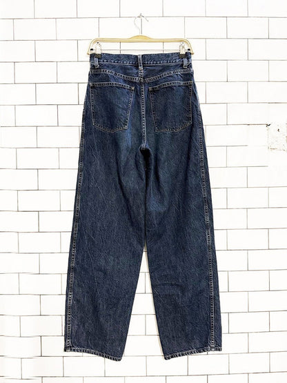 uniqlo high waisted slouchy barrel jeans - good market thrift store