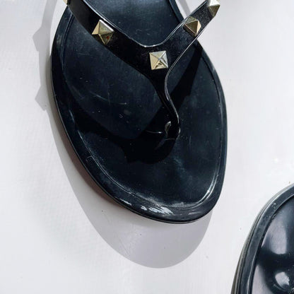 rework x valentino rockstud thong sandals