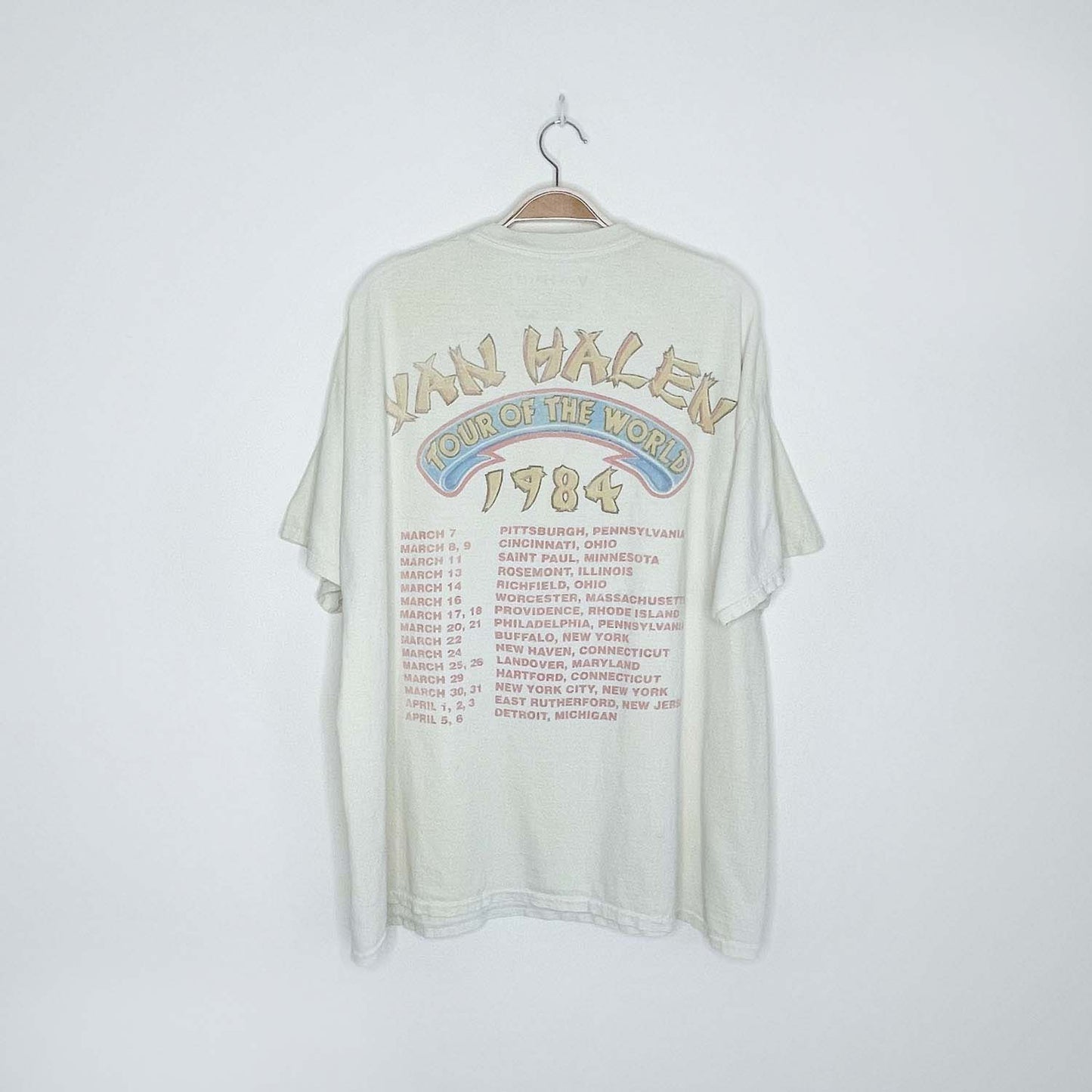 UO van halen tour of the world 1984 tee - size sm/med