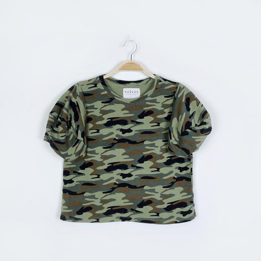 anthro velvet by graham & spencer camo short sleeve sweatshirt - size xs