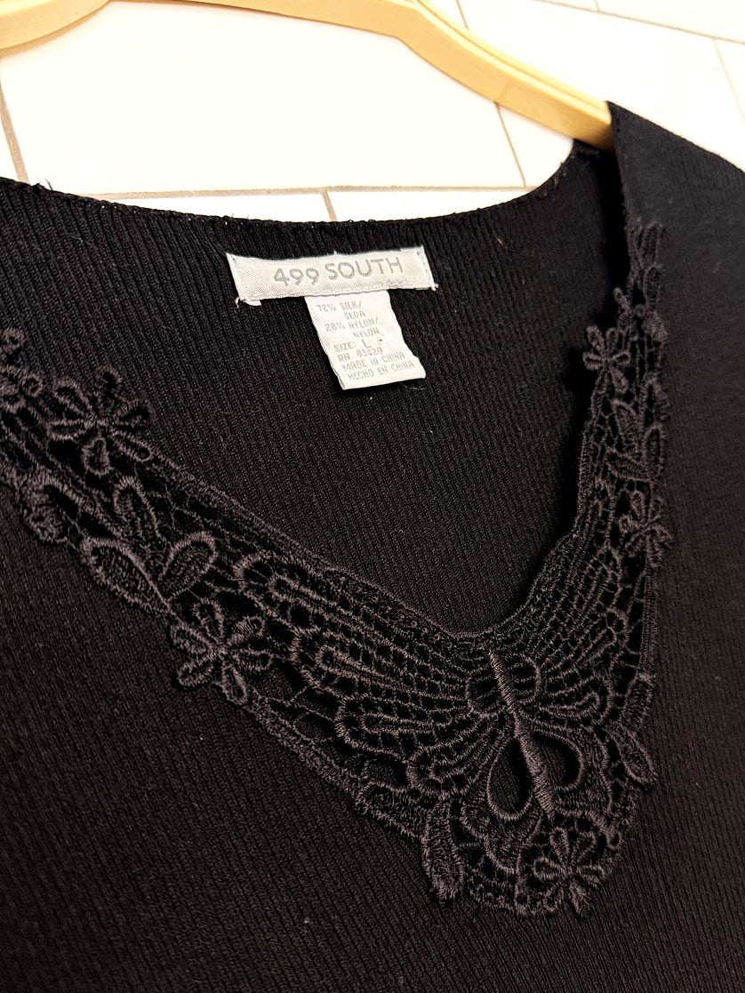 vintage 00s 499 south silk-blend crochet trim curly hem ribbed top - good market thrift store