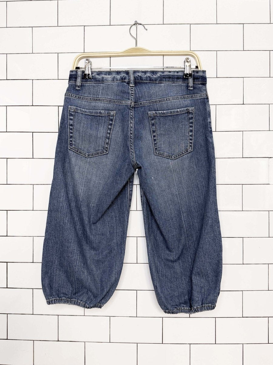 vintage 00s banana republic low-rise whiskered denim barrel capri - good market thrift store