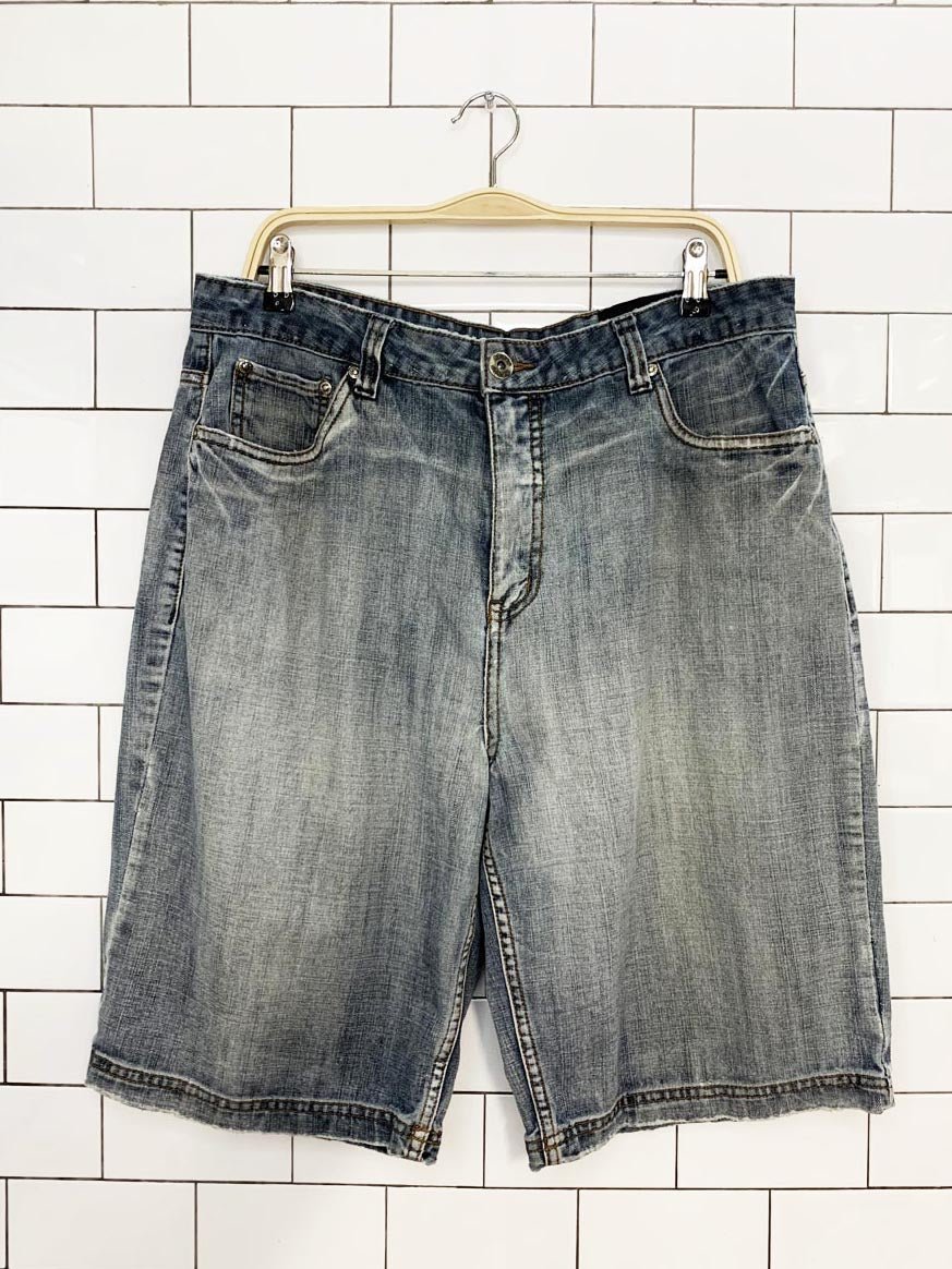 vintage 00s bongo jeans soft washed long denim shorts - good market thrift store