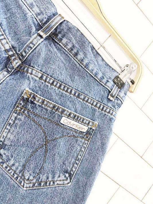vintage 00s calvin klein mid - rise denim shorts - good market thrift store
