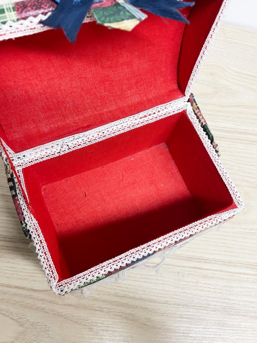 vintage 00s country home plaid hearts mini basket - good market thrift store