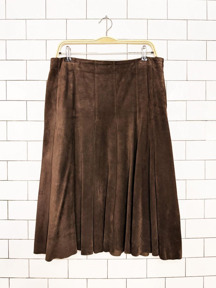vintage 00s danier soft suede tulip hem knee-length skirt | lambskin leather - good market thrift store