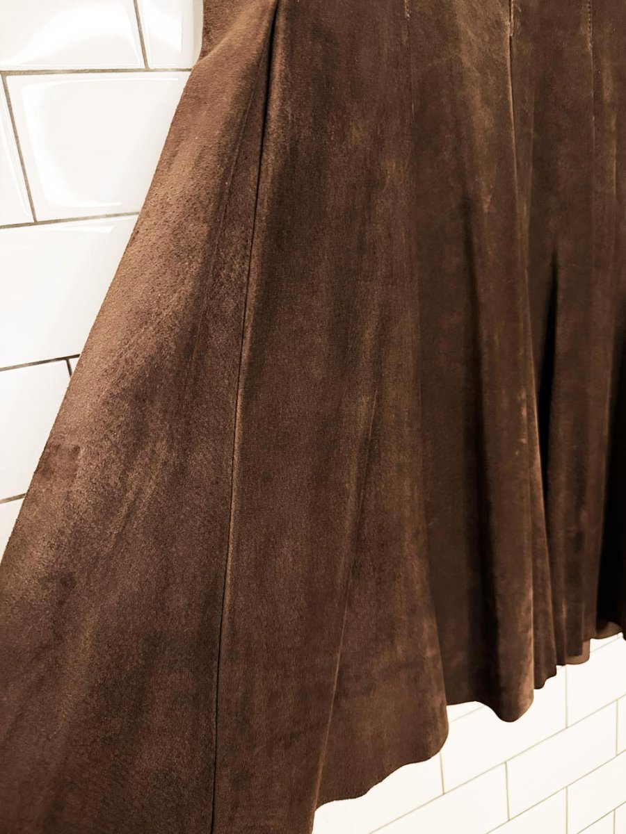 vintage 00s danier soft suede tulip hem knee-length skirt | lambskin leather - good market thrift store