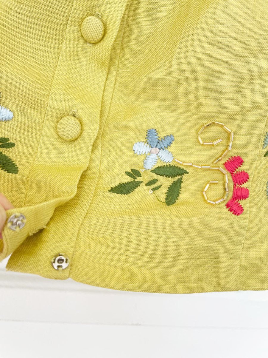 vintage 00s donna morgan linen - blend embroidered button - back tank - good market thrift store