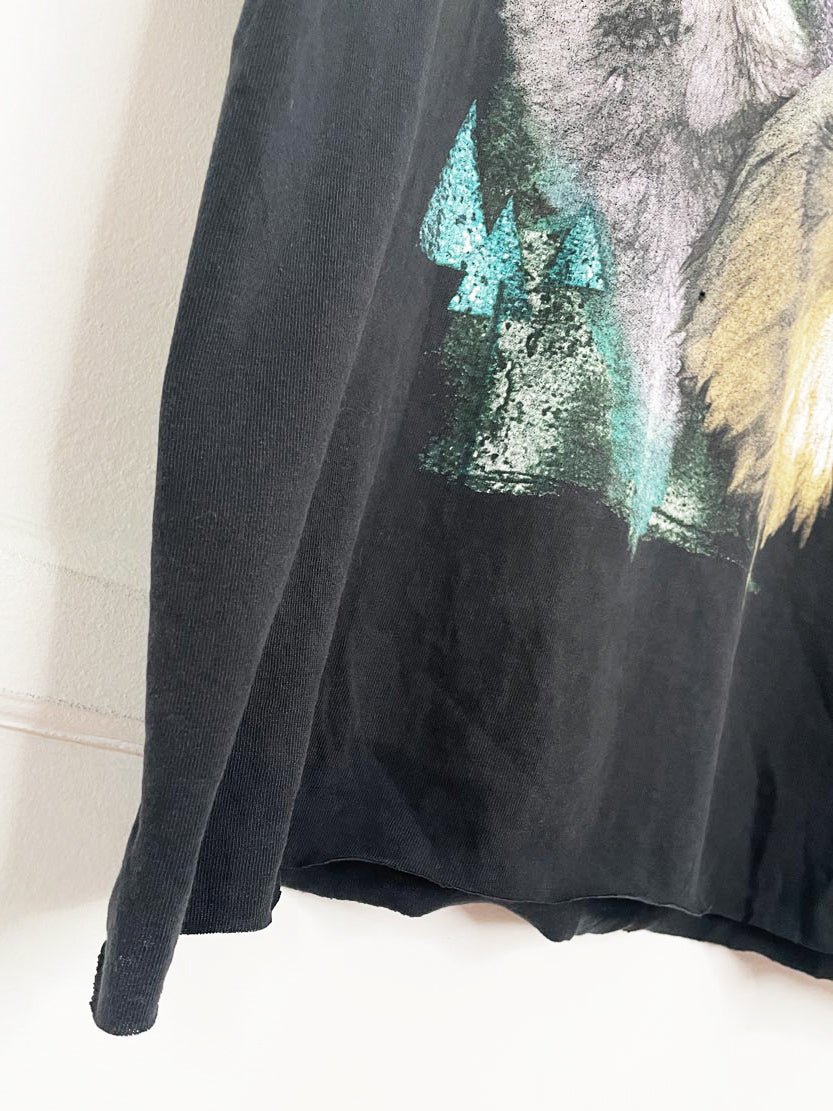vintage 00s eagle wolf print cropped tee | made in USA | delta pro weight - good market thrift store