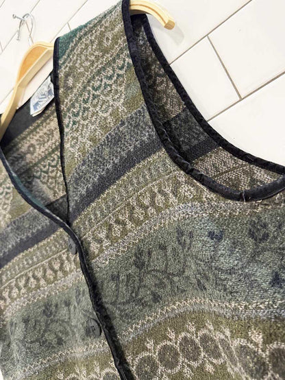 vintage 00s evidence wool - blend knit vest | made in Canada - good market thrift store