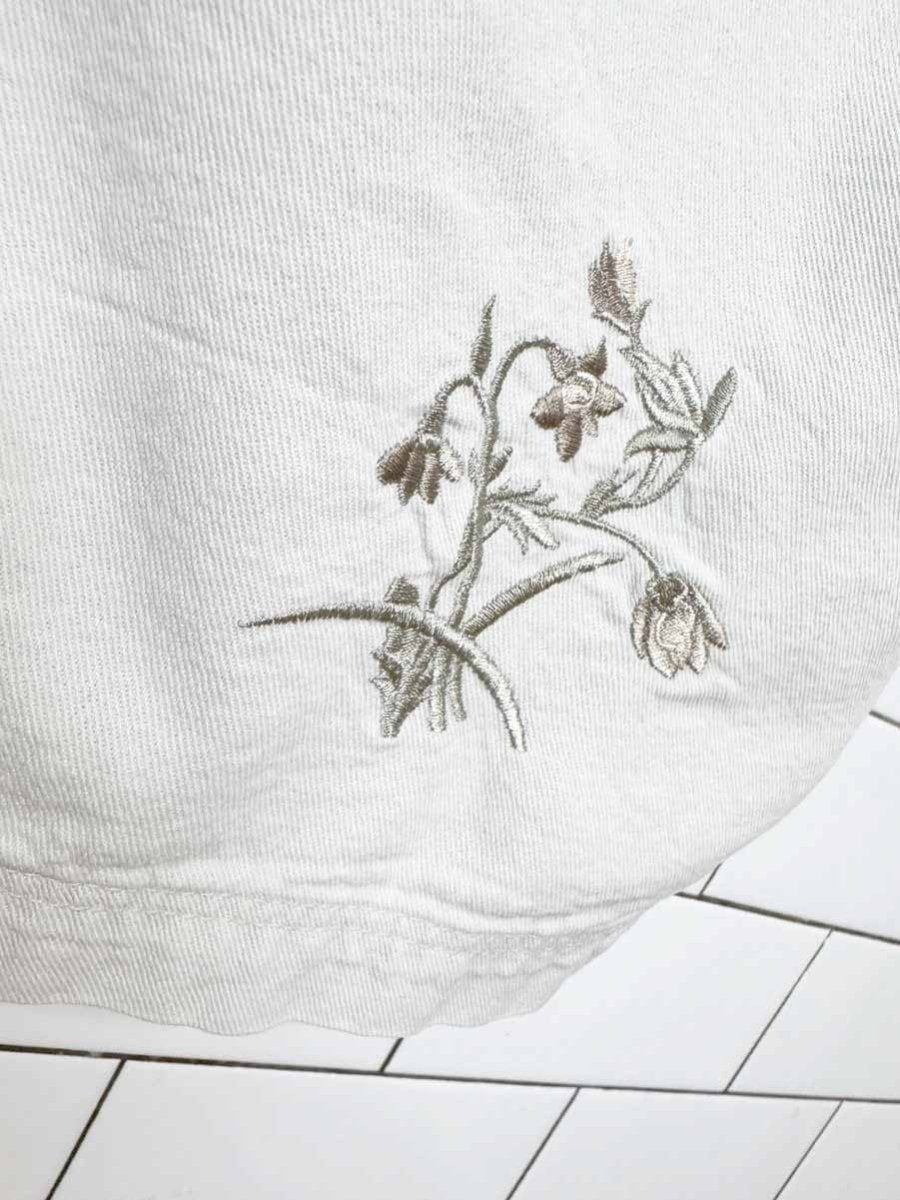 vintage 00s floral embroidery minimal full button twill shirt - good market thrift store