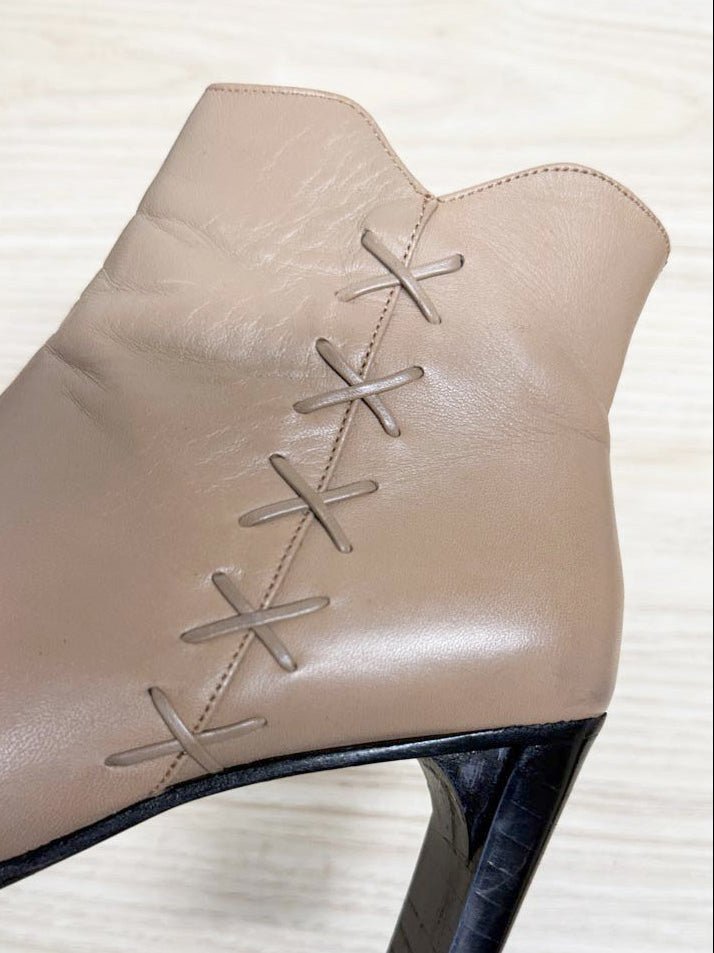 vintage 00s gabianni leather square toe heeled boots - good market thrift store