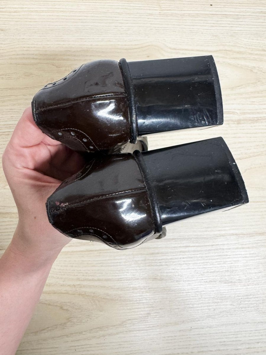 vintage 00s giannetti wingtip brogue square toe pumps | made in Italy - good market thrift store
