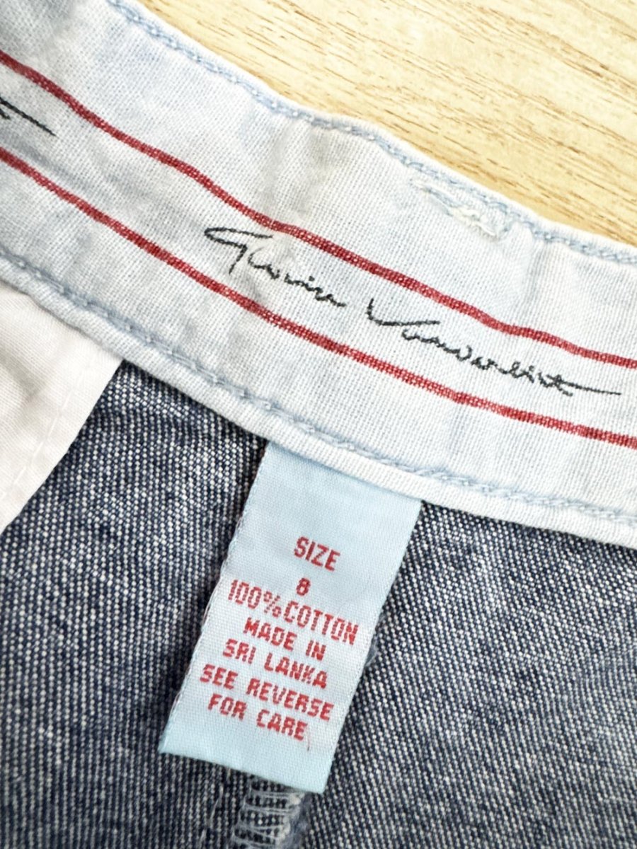 vintage 00s gloria vanderbilt pleated denim shorts - good market thrift store