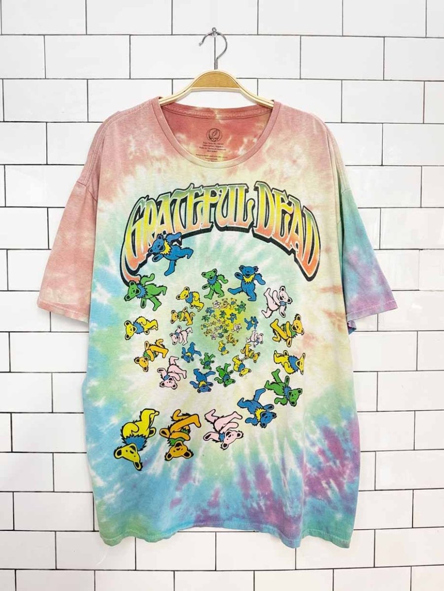 vintage 00s grateful dead dancing bears spiral tie dye tee - good market thrift store