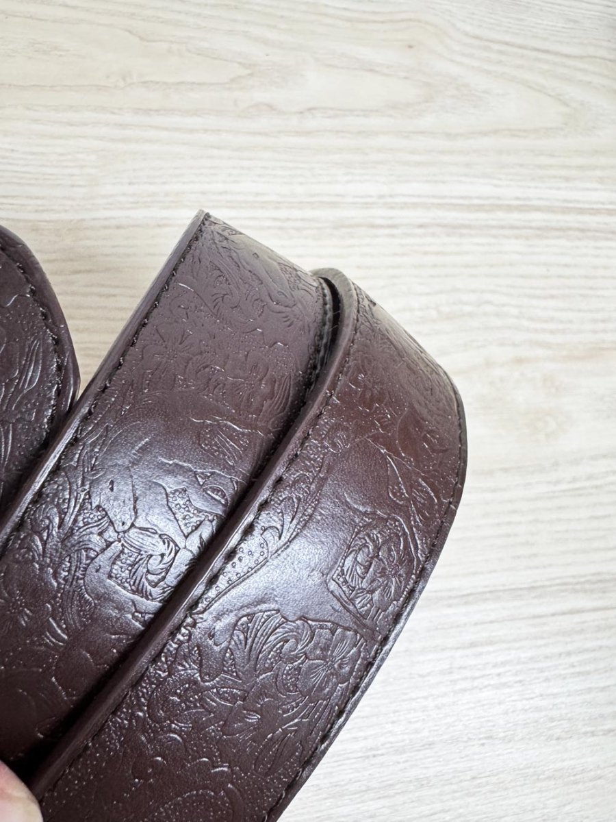 vintage 00s italian style animal stamped leather belt - good market thrift store