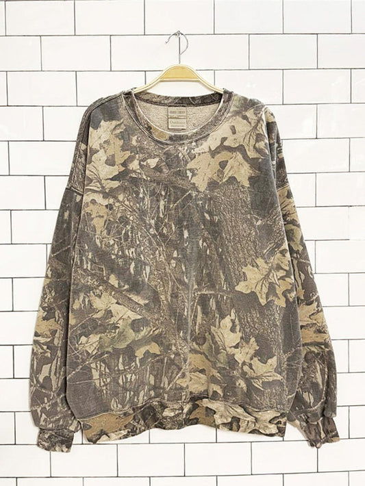 vintage 00s jerzees outdoors camouflage crewneck sweatshirt - good market thrift store