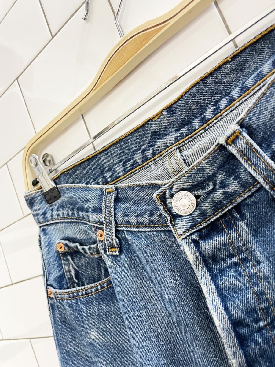 vintage 00s levi's 501 button fly jeans | 2001 - good market thrift store