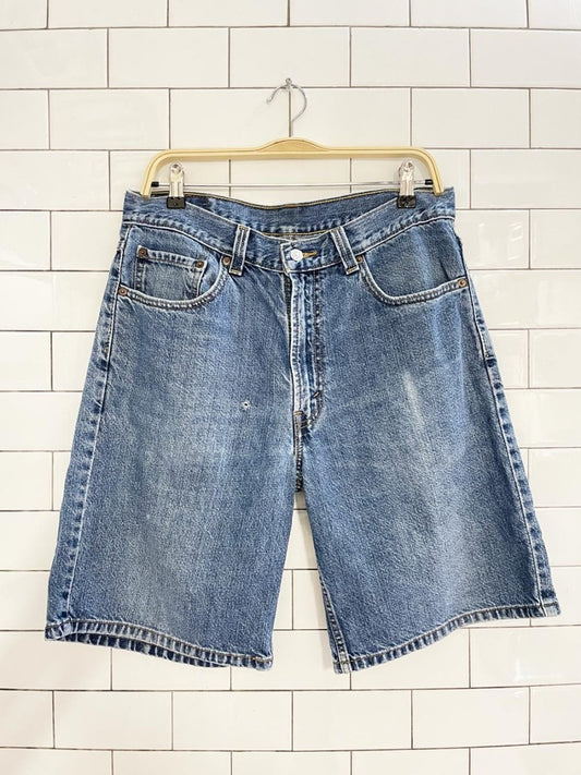 vintage 00s levi's 550 loose long denim shorts - good market thrift store