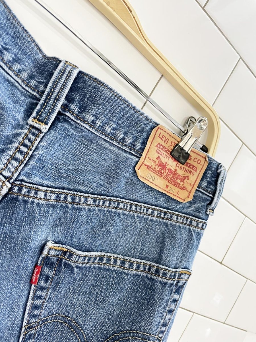 vintage 00s levi's 550 loose long denim shorts - good market thrift store