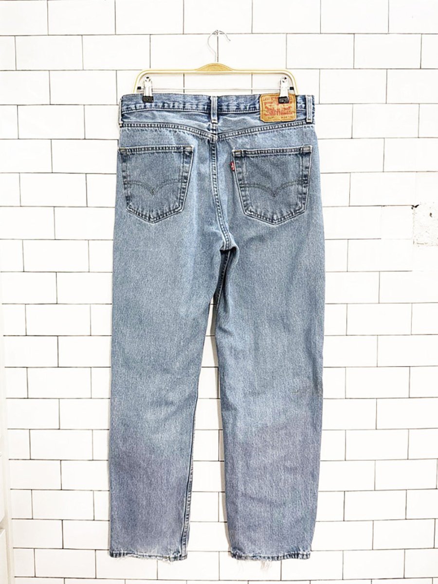 vintage 00s levi's 550 loose relaxed fit jeans - good market thrift store