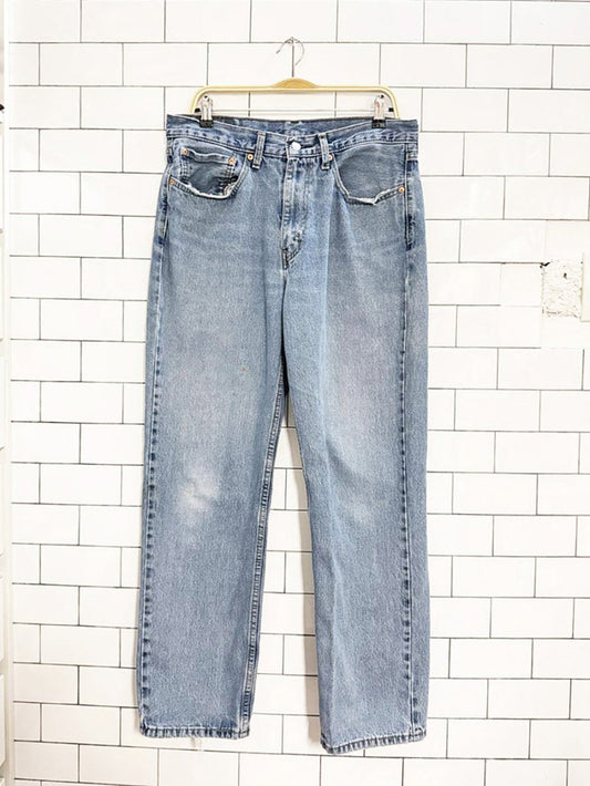 vintage 00s levi's 550 loose relaxed fit jeans - good market thrift store