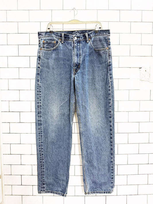 vintage 00's levi's 550 relaxed fit jeans - good market thrift store