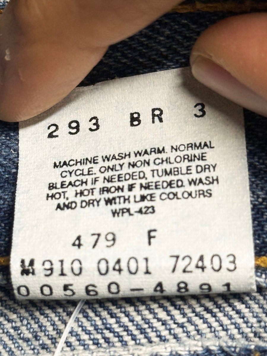 vintage 00s levi's 560 loose fit jeans | made in Canada - good market thrift store