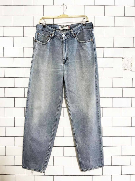 vintage 00s levi's 560 relaxed loose fit jeans - good market thrift store