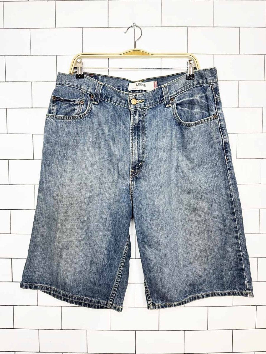 vintage 00s levi's 569 loose straight long denim shorts - good market thrift store