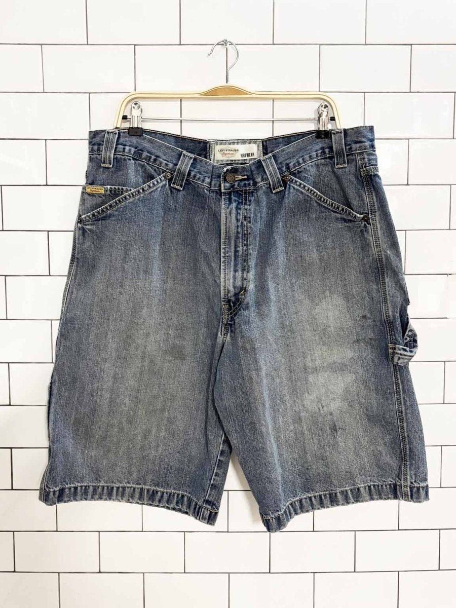 vintage 00s levi's carpenter utility long denim shorts - good market thrift store