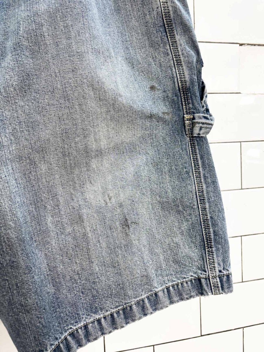 vintage 00s levi's carpenter utility long denim shorts - good market thrift store