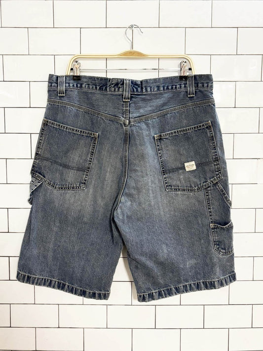 vintage 00s levi's carpenter utility long denim shorts - good market thrift store