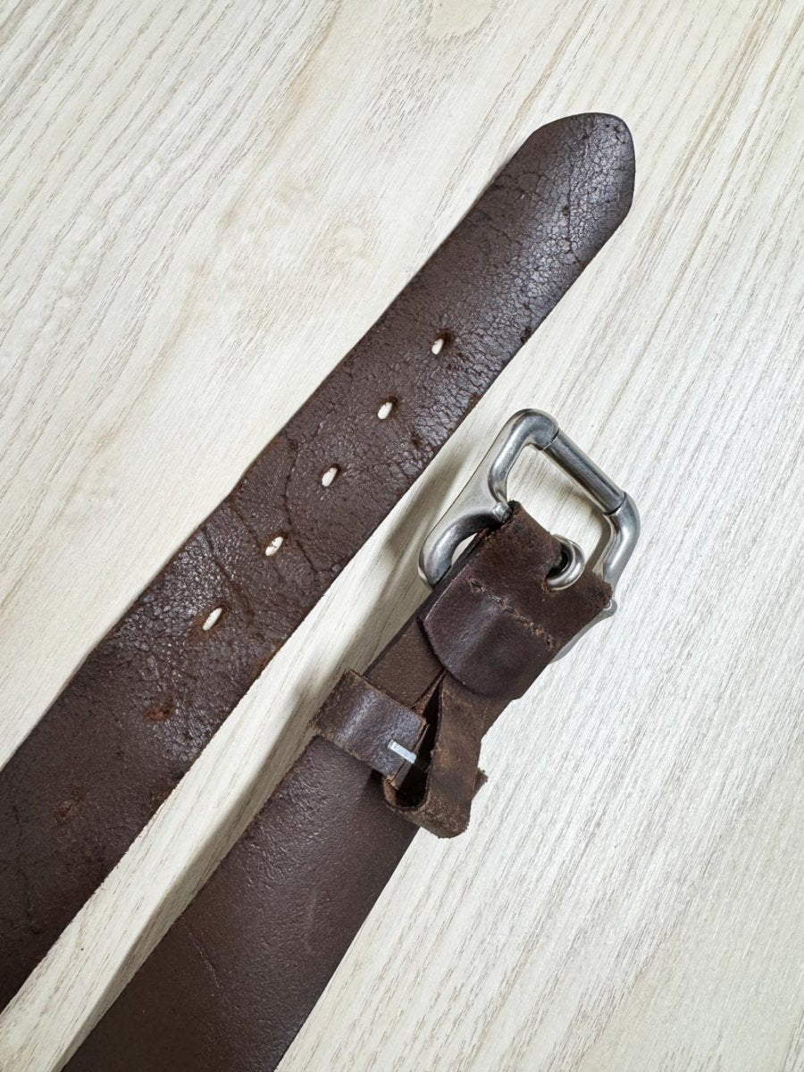 vintage 00s levi's rustic leather belt | made in Mexico - good market thrift store