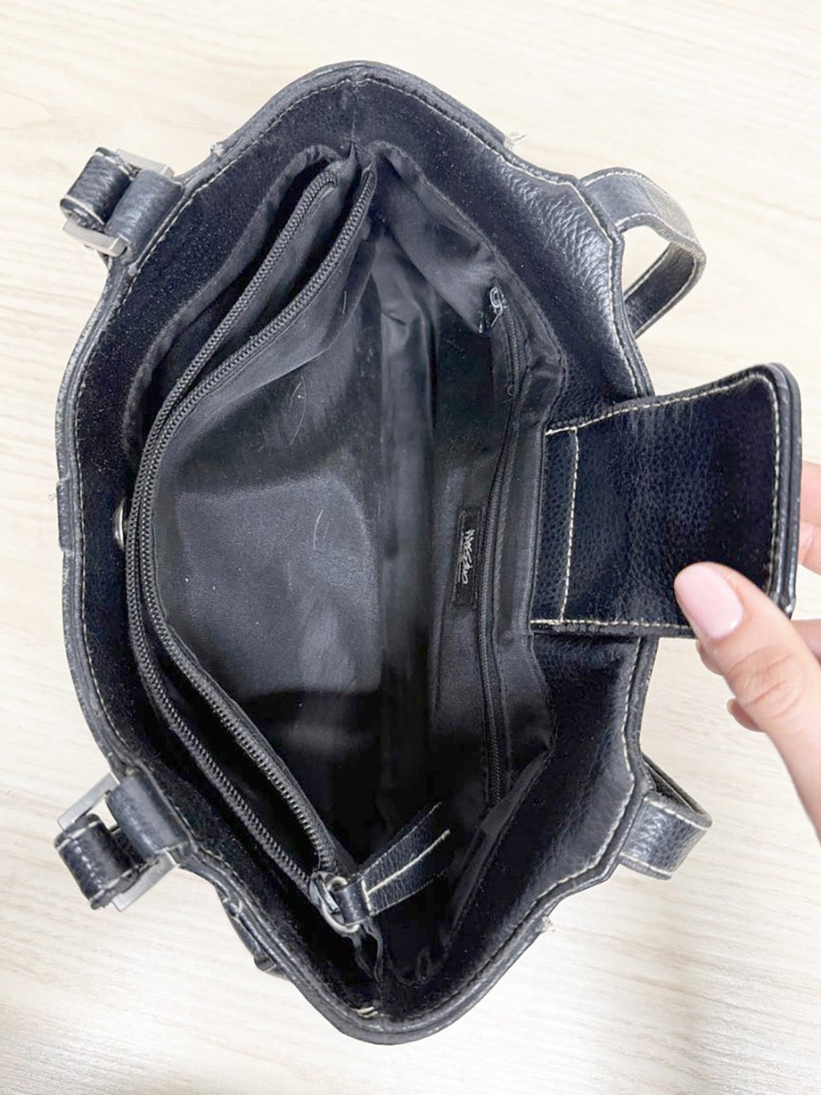 vintage 00s mossimo pebbled leather buckle shoulder bag - good market thrift store