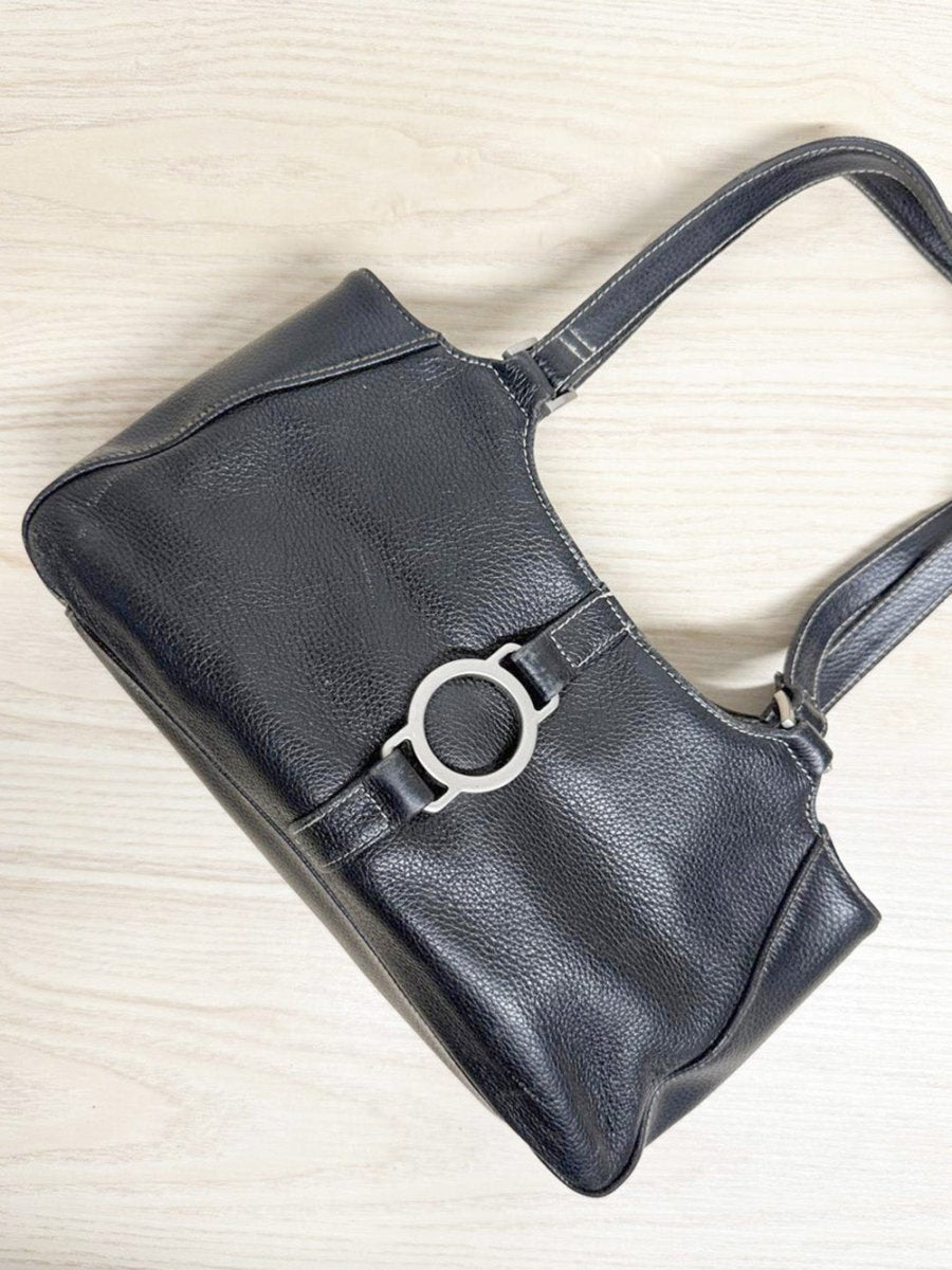 vintage 00s mossimo pebbled leather buckle shoulder bag - good market thrift store