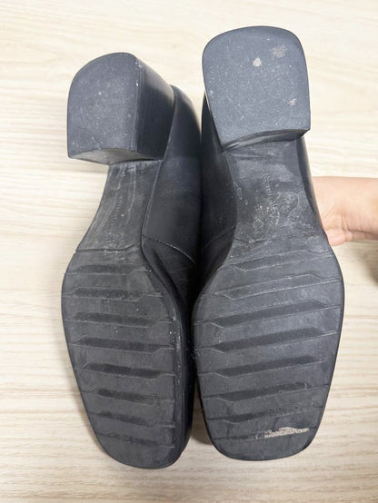 vintage 00s naturalizer handmade leather low heel loafers | made in Brazil - good market thrift store