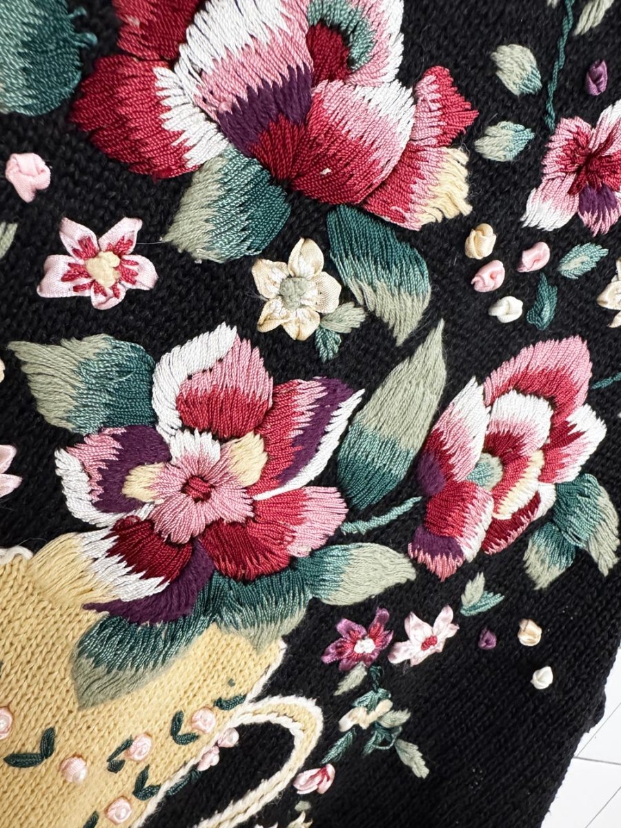 vintage 00s new look embroidered floral knit vest top - good market thrift store